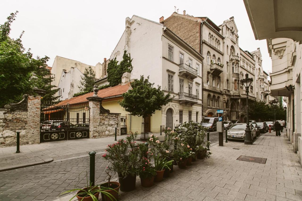 The Chapel - History, Tradition, Luxury Budapest Exterior foto